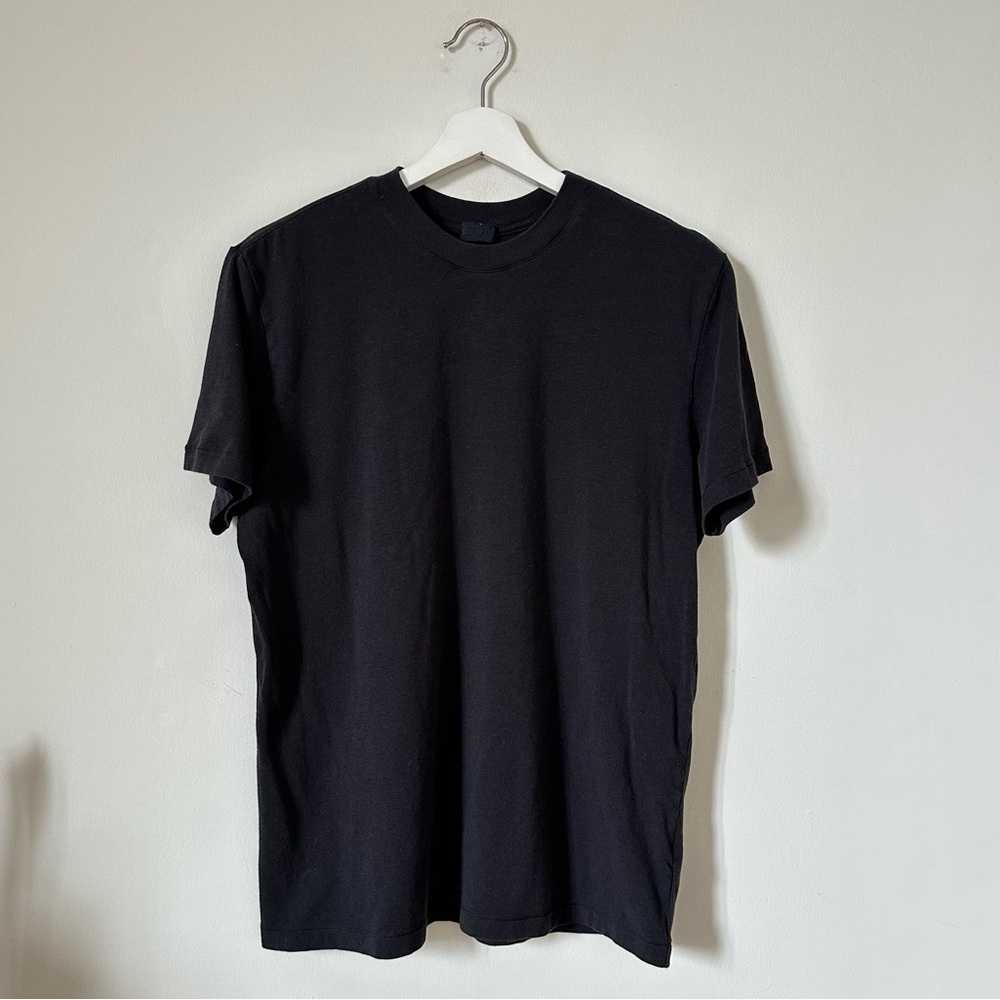 SKIMS Black Crewneck Stretch T Shirt Size Small
